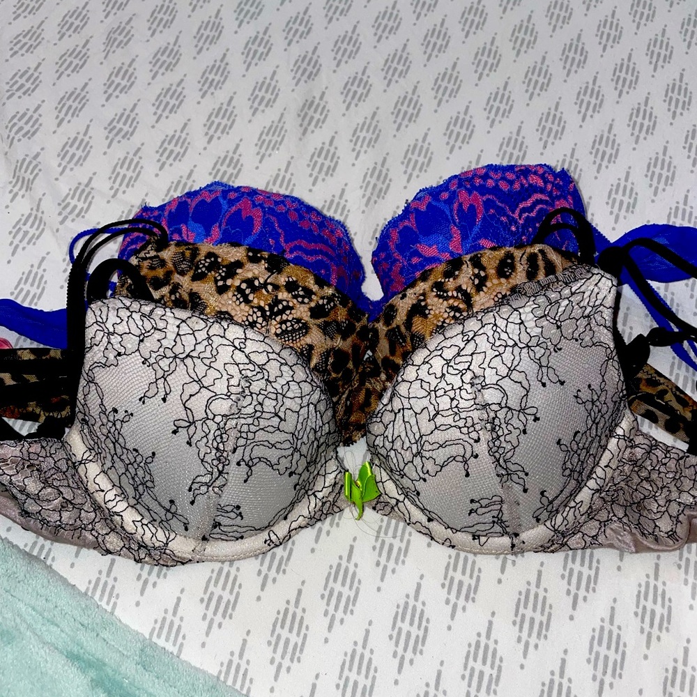 Vs&pink bras 32A